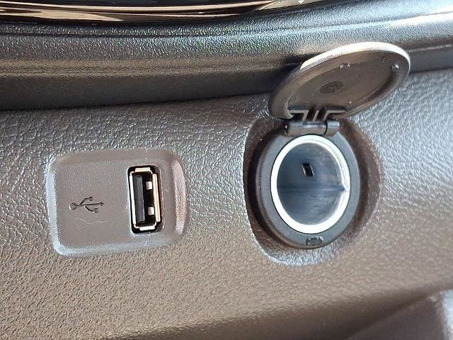 Certified 2024 Ford Transit 350 XLT RWD image 26