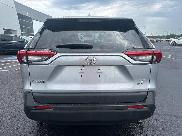 Used 2025 Toyota RAV4 LE AWD/4WD image 21