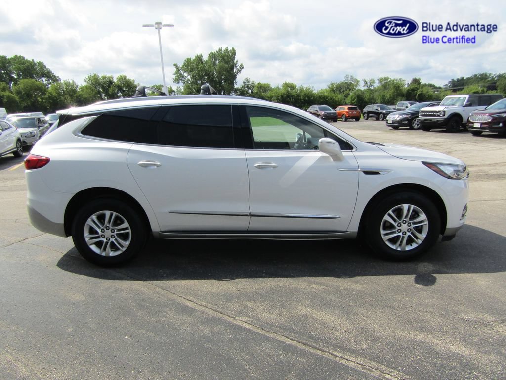 Used 2019 Buick Enclave Essence w/ LPO, Hit The Road Package AWD/4WD image 10
