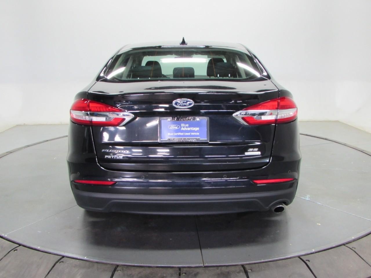Certified 2020 Ford Fusion SE FWD image 5