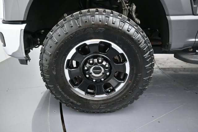 Certified 2025 Ford F350 XLT w/ Tremor Off-Road Package AWD/4WD image 9