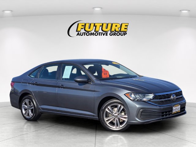 Used 2024 Volkswagen Jetta SE