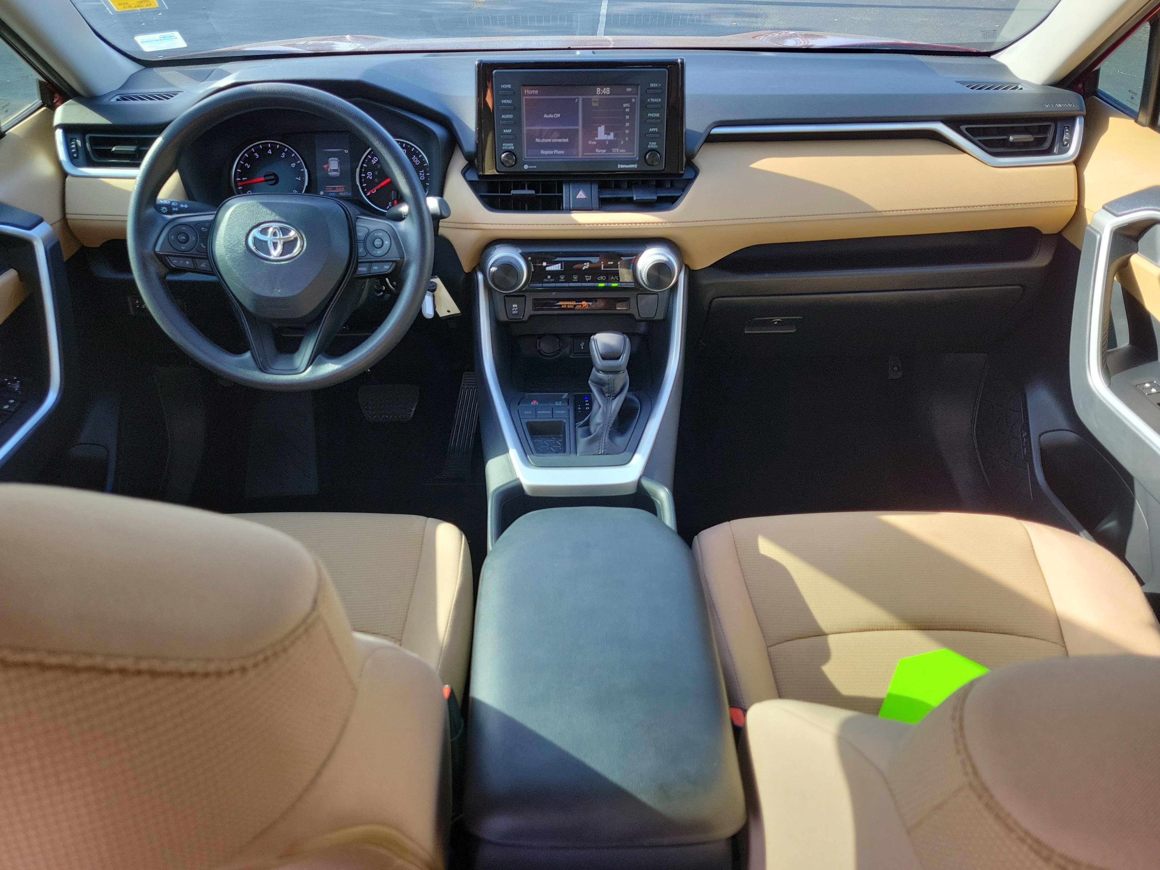 Used 2022 Toyota RAV4 LE FWD image 12