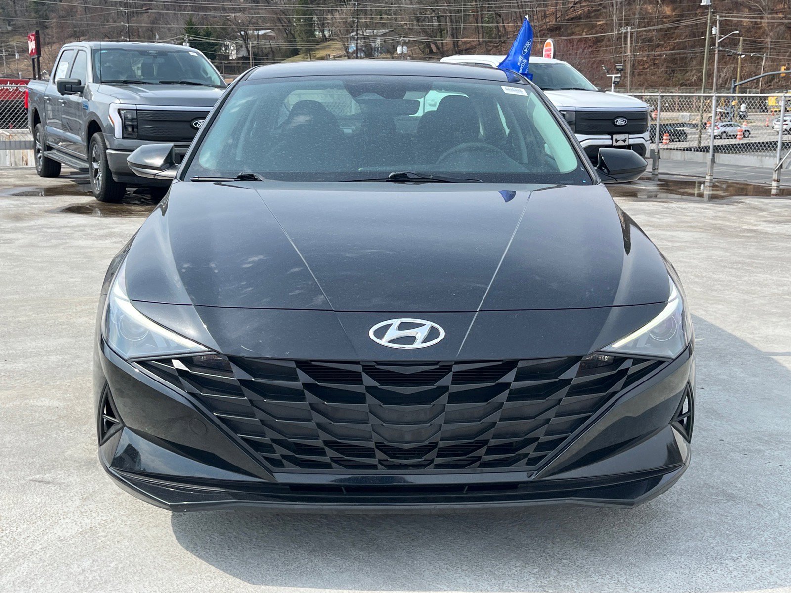 Used 2022 Hyundai Elantra SEL image 5