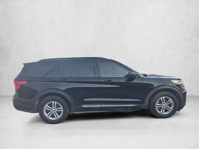Certified 2023 Ford Explorer XLT w/ Equipment Group 202A RWD image 4