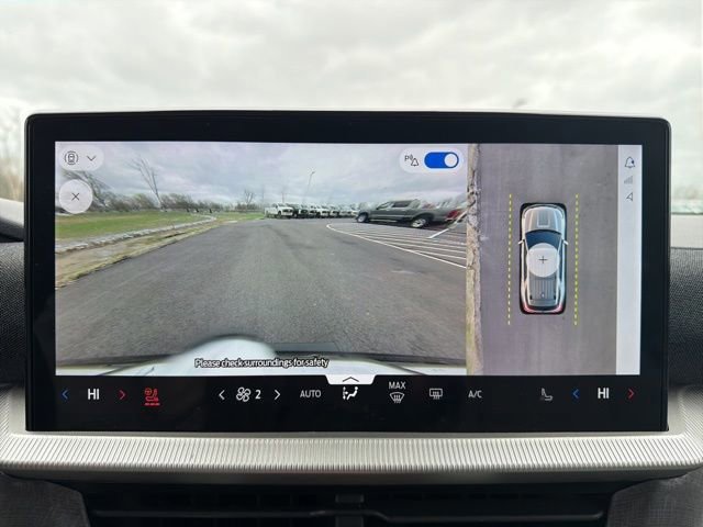 Certified 2025 Ford Explorer Platinum w/ LUX Leather Package image 33