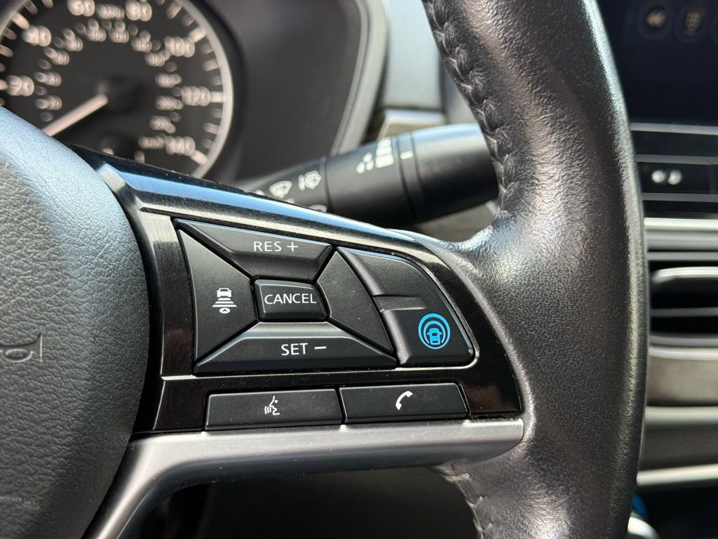 Used 2023 Nissan Altima 2.5 SL FWD image 14