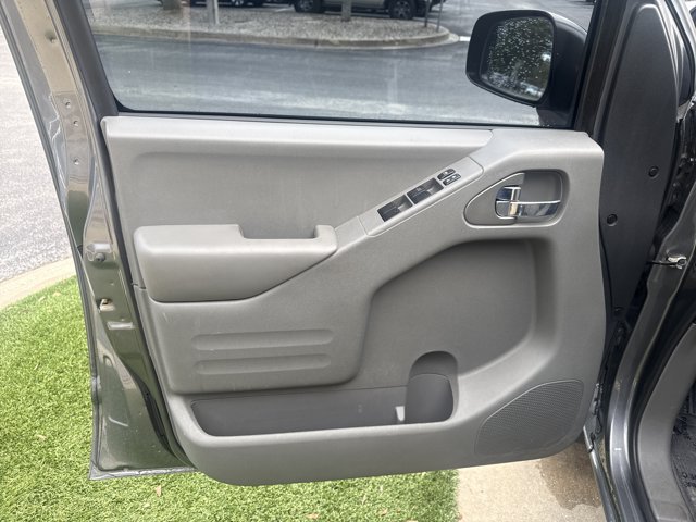 Used 2019 Nissan Frontier SV w/ Value Truck Package RWD image 11