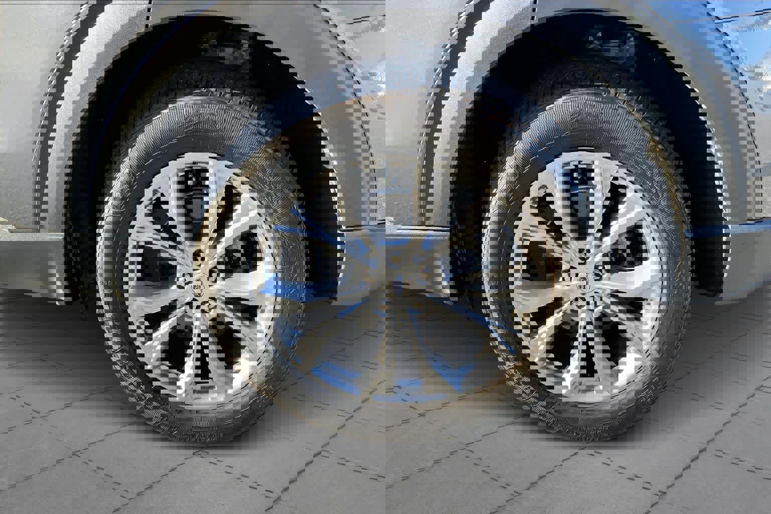 Certified 2021 Ford Explorer Limited w/ Equipment Group 301A image 9