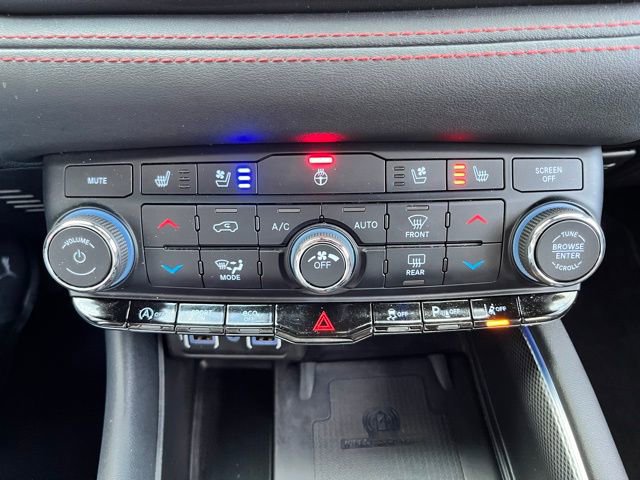 Used 2023 Dodge Durango GT AWD/4WD image 40