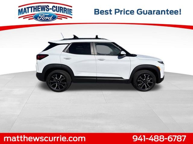 Used 2024 Chevrolet TrailBlazer ACTIV w/ Convenience Package AWD/4WD image 3
