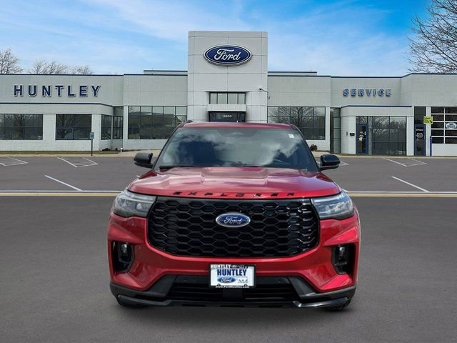 Certified 2025 Ford Explorer ST-Line w/ Premium Package AWD/4WD image 2