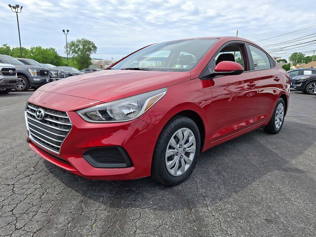 Used 2022 Hyundai Accent SE FWD image 3