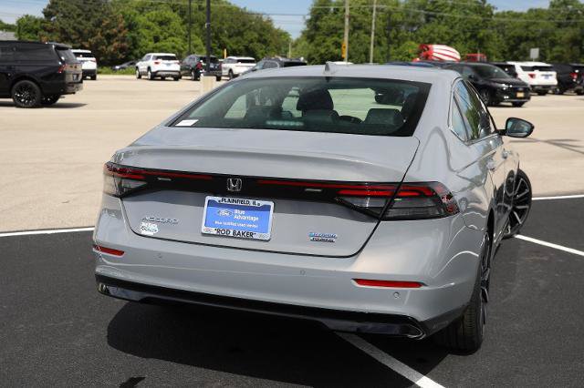 Used 2025 Honda Accord Touring image 9