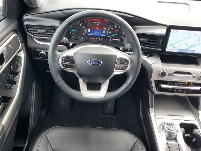 Certified 2023 Ford Explorer XLT w/ Equipment Group 202A AWD/4WD image 34