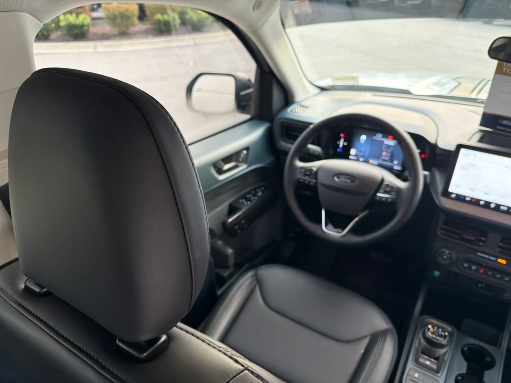 Certified 2026 Ford Maverick Lariat w/ Black Appearance Package AWD/4WD image 14