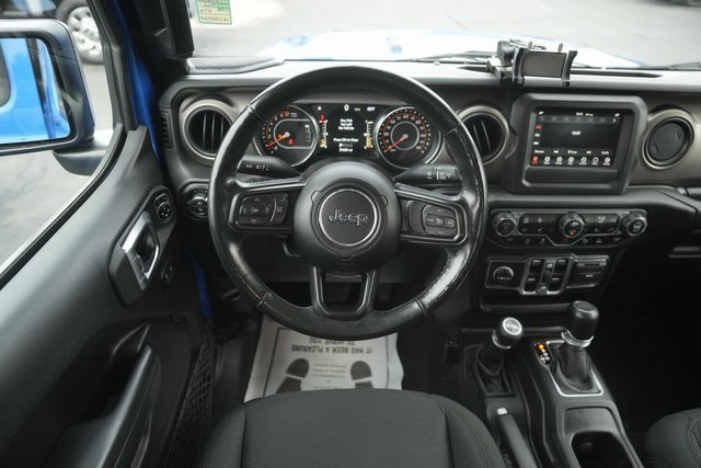 Used 2021 Jeep Gladiator Willys image 21