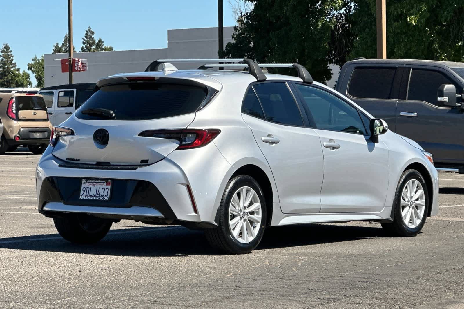 Used 2023 Toyota Corolla SE FWD video 2