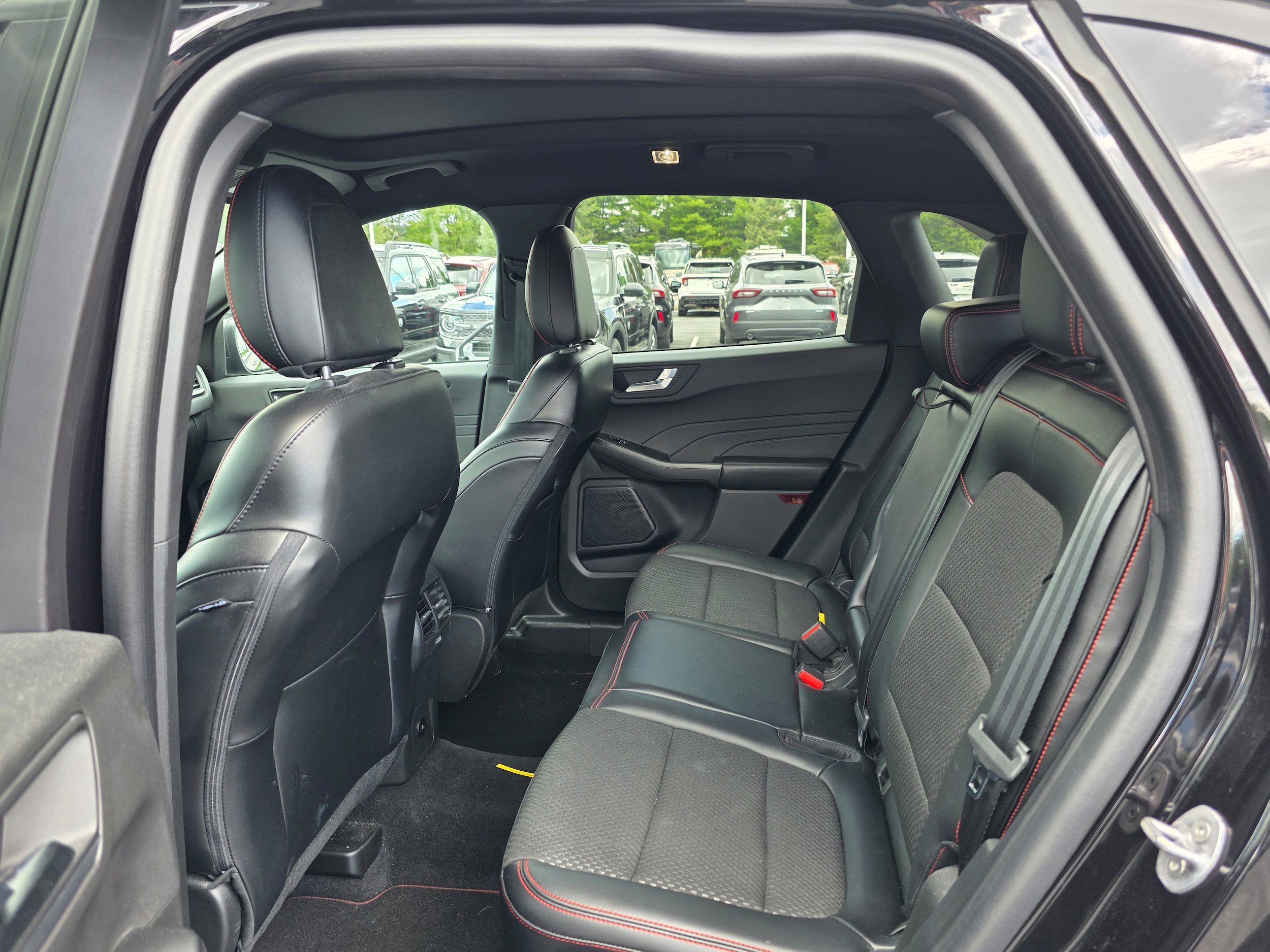 Certified 2023 Ford Escape ST-Line w/ Tech Pack #1 AWD/4WD image 8