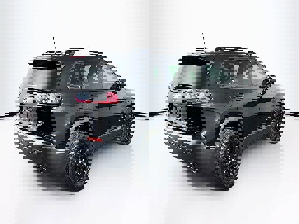 Used 2022 Jeep Cherokee Latitude Lux w/ Sun & Sound Group image 5