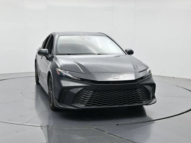 Used 2025 Toyota Camry SE w/ Multimedia Upgrade Package FWD image 4