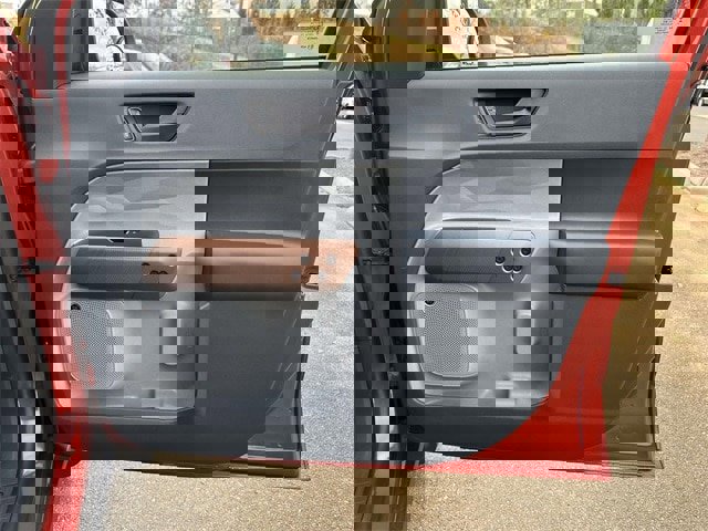 Certified 2024 Ford Maverick Lariat w/ FX4 Off-Road Package image 24