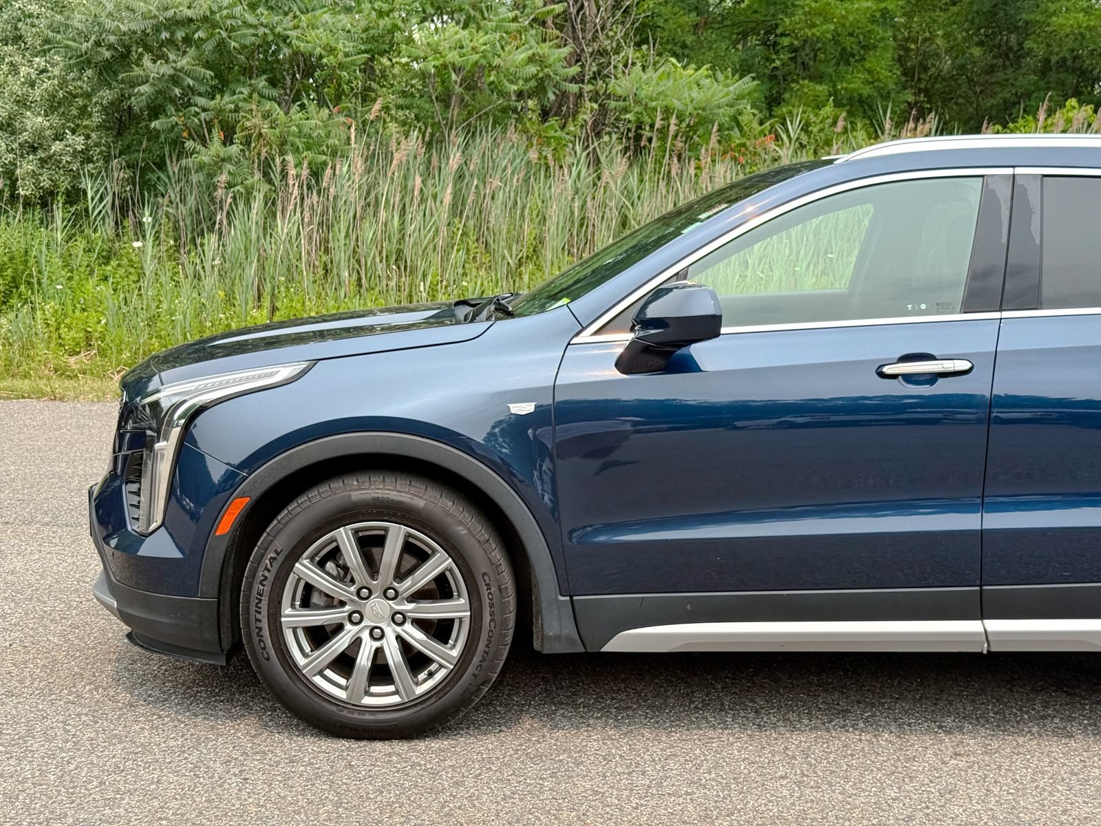 Used 2019 Cadillac XT4 Premium Luxury AWD/4WD image 10
