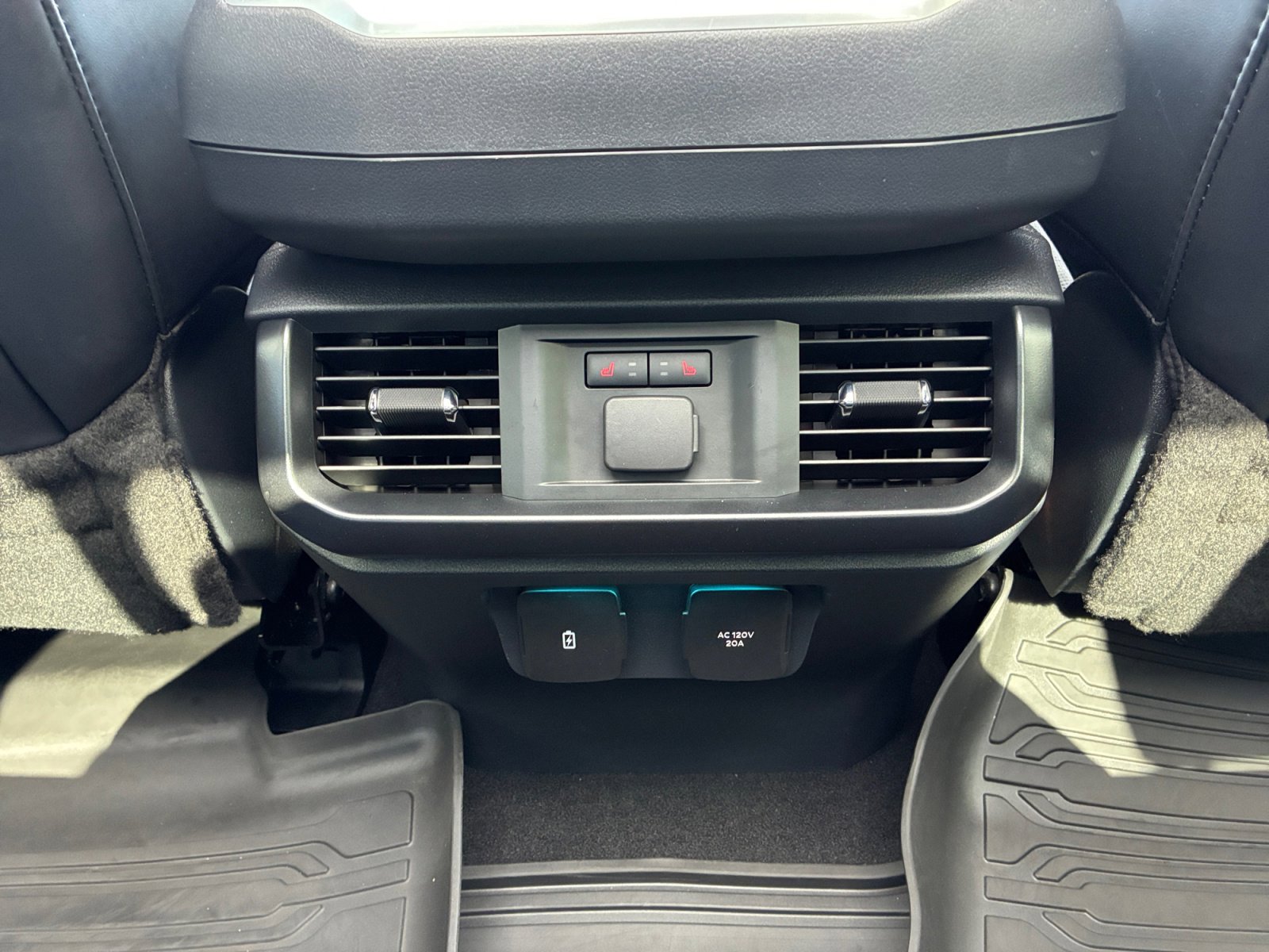Certified 2025 Ford F150 Raptor AWD/4WD image 32