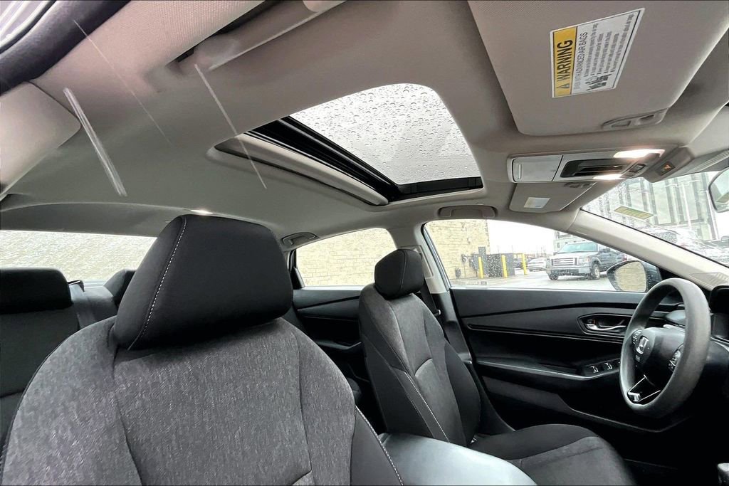 Used 2023 Honda Accord EX image 21