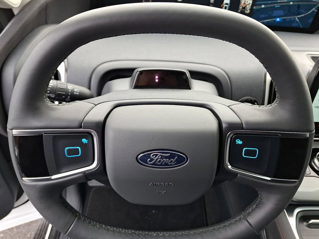 Certified 2025 Ford Expedition Active image 20