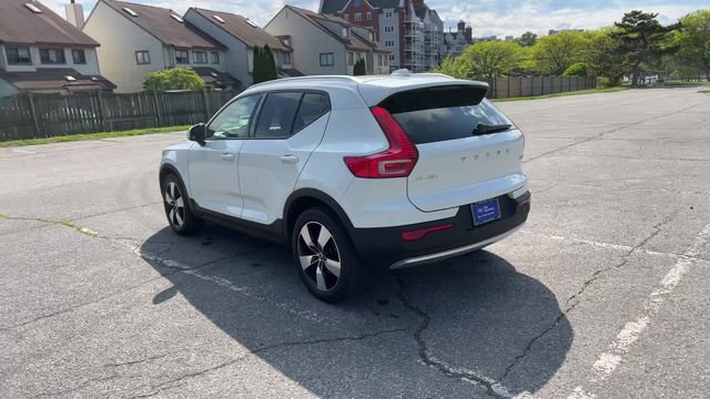 Used 2020 Volvo XC40 T5 Momentum w/ Protection Package Premier AWD/4WD image 44