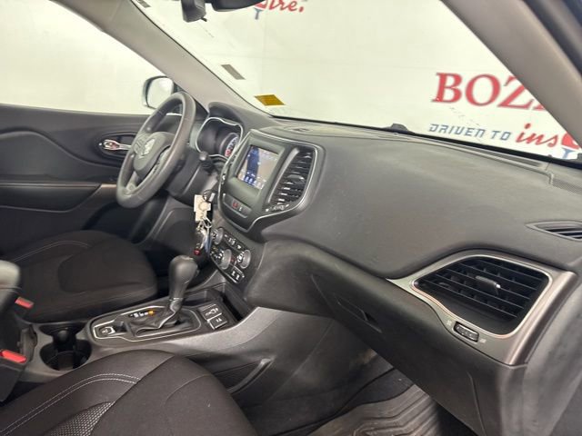 Used 2021 Jeep Cherokee Latitude image 17