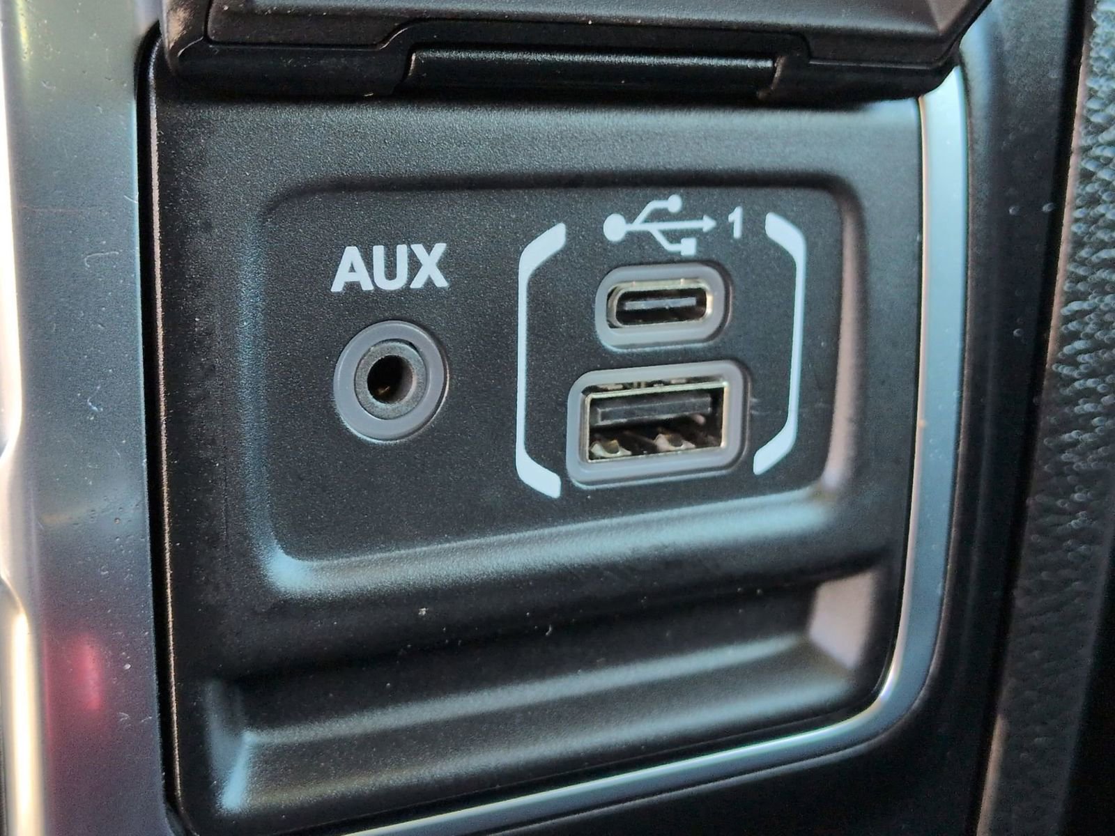 Used 2021 Jeep Wrangler Unlimited Rubicon w/ Uconnect 4C Nav & Sound Group image 38