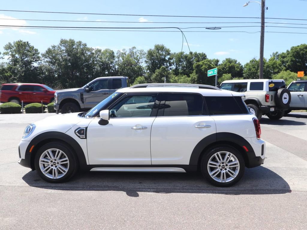 Used 2024 MINI Cooper Countryman S w/ Signature Upholstery Package FWD image 2