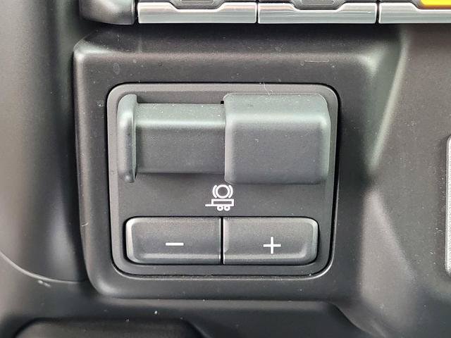 Used 2022 GMC Sierra 2500 Denali w/ Denali Ultimate Package AWD/4WD image 13
