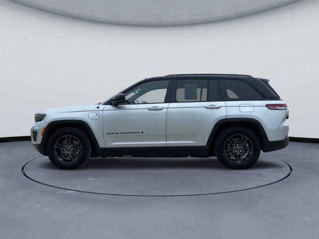 Used 2024 Jeep Grand Cherokee Trailhawk AWD/4WD image 3