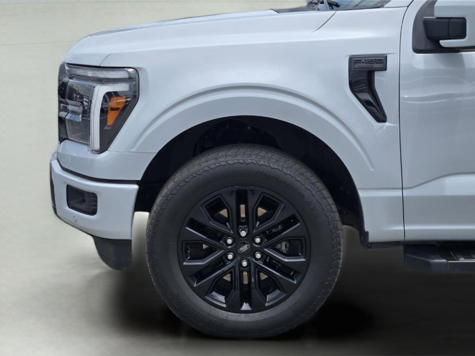 Certified 2025 Ford F150 Lariat w/ Equipment Group 501A Mid AWD/4WD image 9