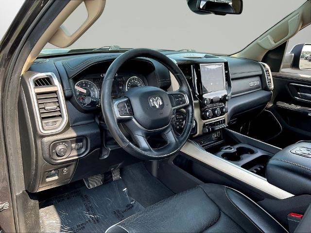 Used 2019 RAM 1500 Laramie AWD/4WD image 18