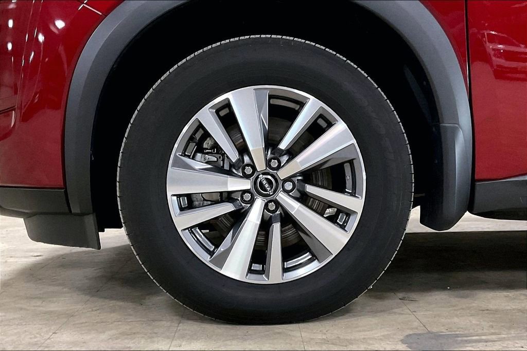 Used 2023 Nissan Pathfinder SL image 11