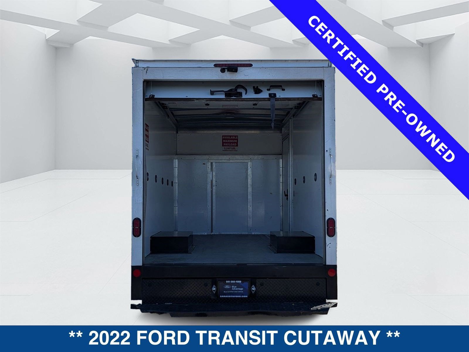 Certified 2022 Ford Transit 350 DRW image 4