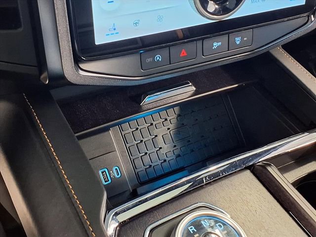 Certified 2022 Ford Expedition Platinum image 20