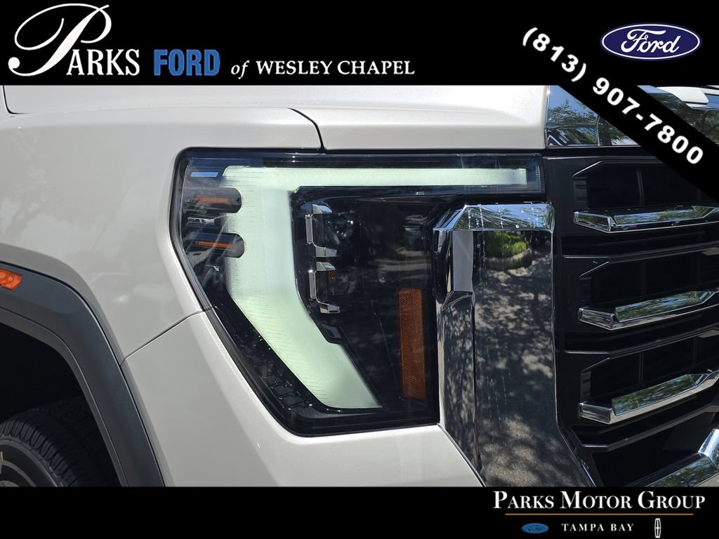 Used 2024 GMC Sierra 2500 SLT w/ SLT Premium Package AWD/4WD image 6