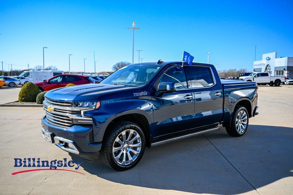 Used 2021 Chevrolet Silverado 1500 High Country w/ Technology Package image 3