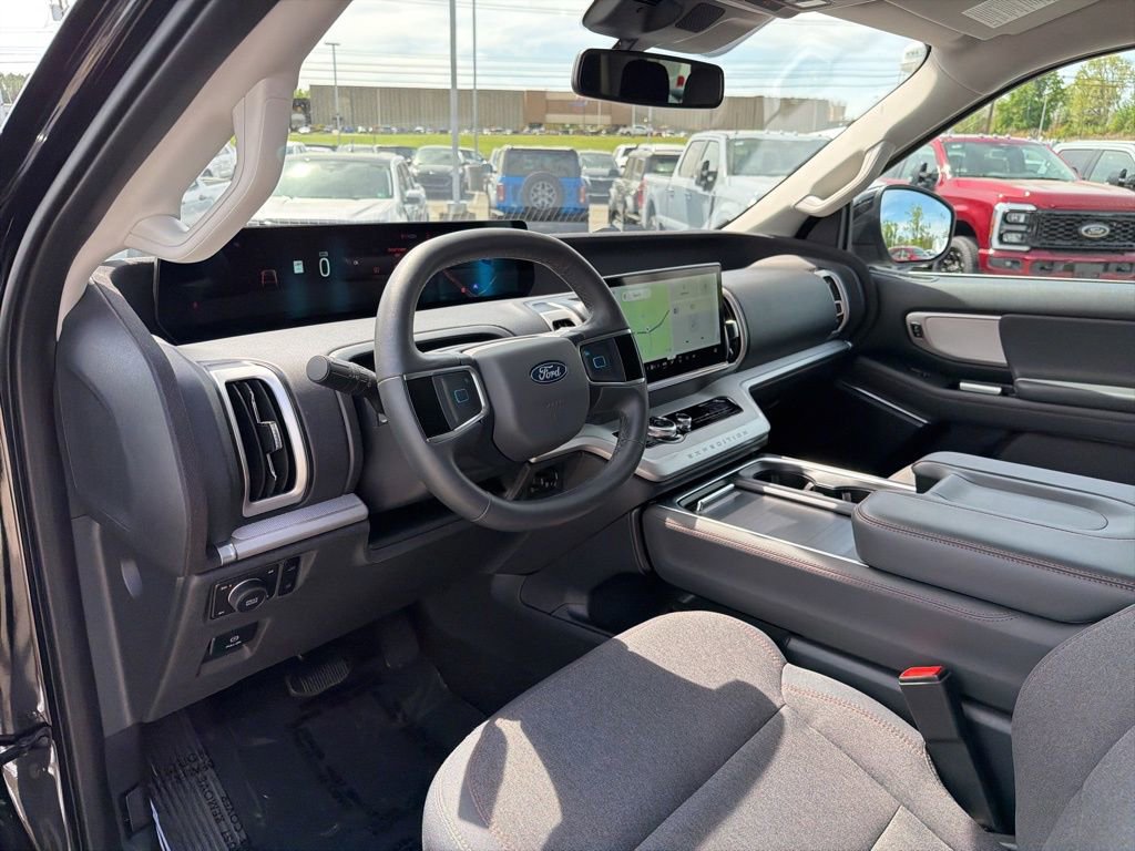 Certified 2025 Ford Expedition Max Active AWD/4WD image 12
