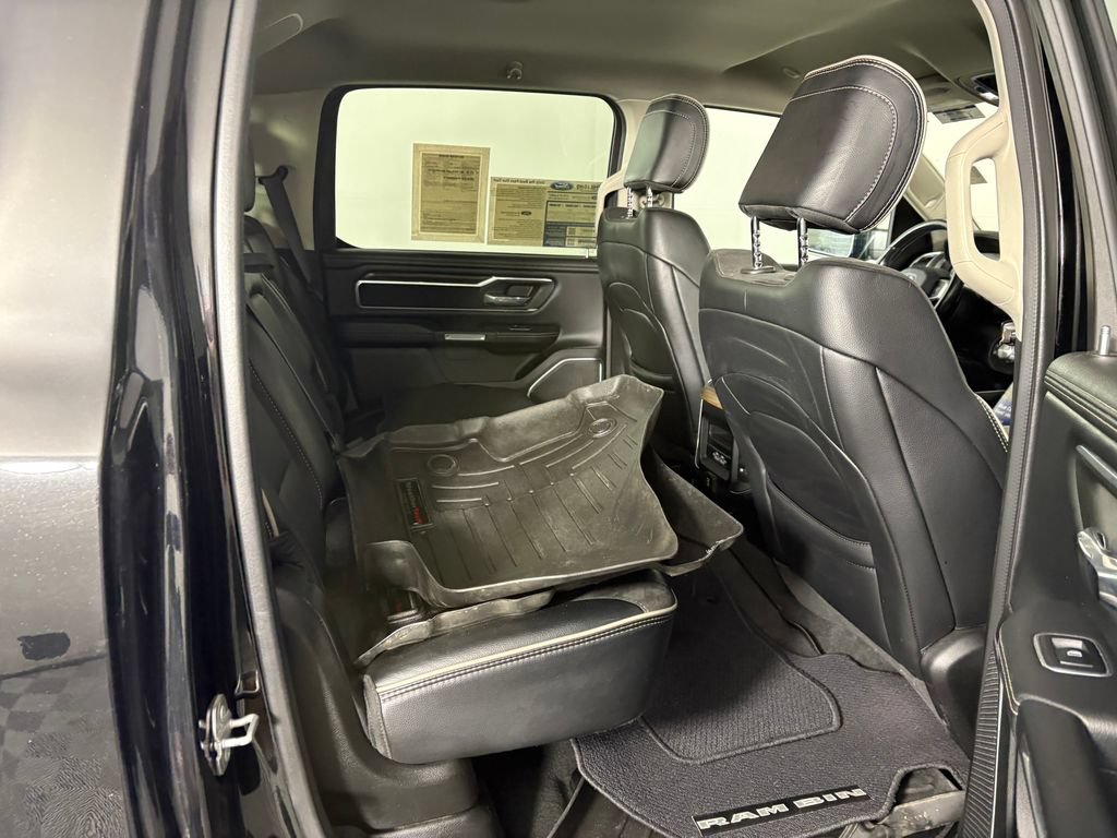 Used 2022 RAM 1500 Laramie AWD/4WD image 32