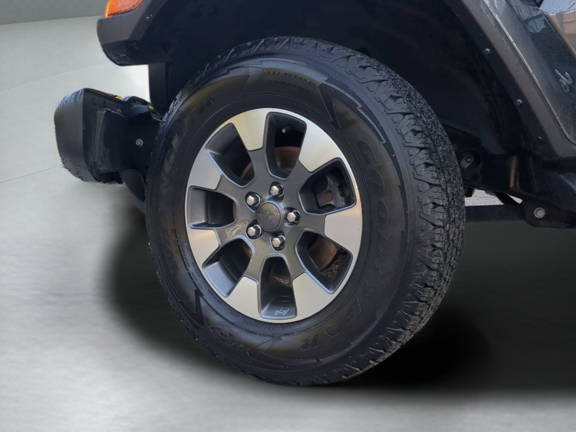 Used 2022 Jeep Wrangler Unlimited Sahara AWD/4WD image 70