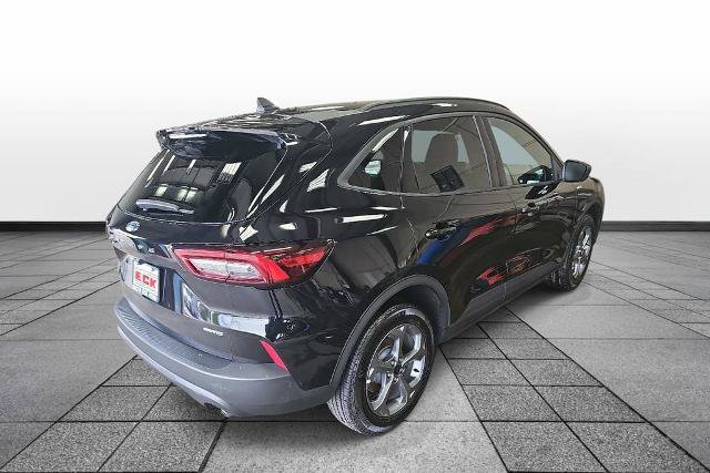 Certified 2025 Ford Escape ST-Line AWD/4WD image 4