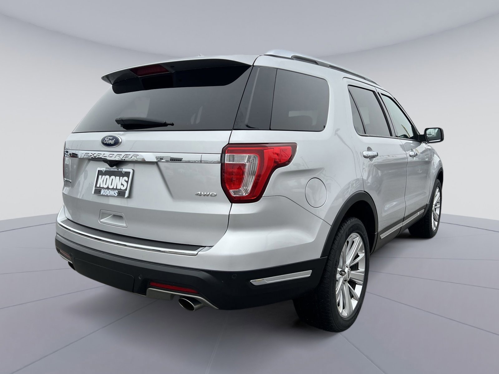 Certified 2019 Ford Explorer Limited w/ Class III Trailer Tow Package image 4