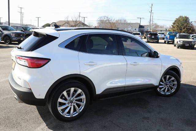 Certified 2022 Ford Escape Titanium w/ Titanium Elite Package image 3