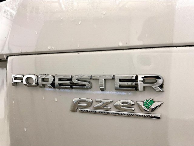 Used 2017 Subaru Forester 2.5i Premium AWD/4WD image 13